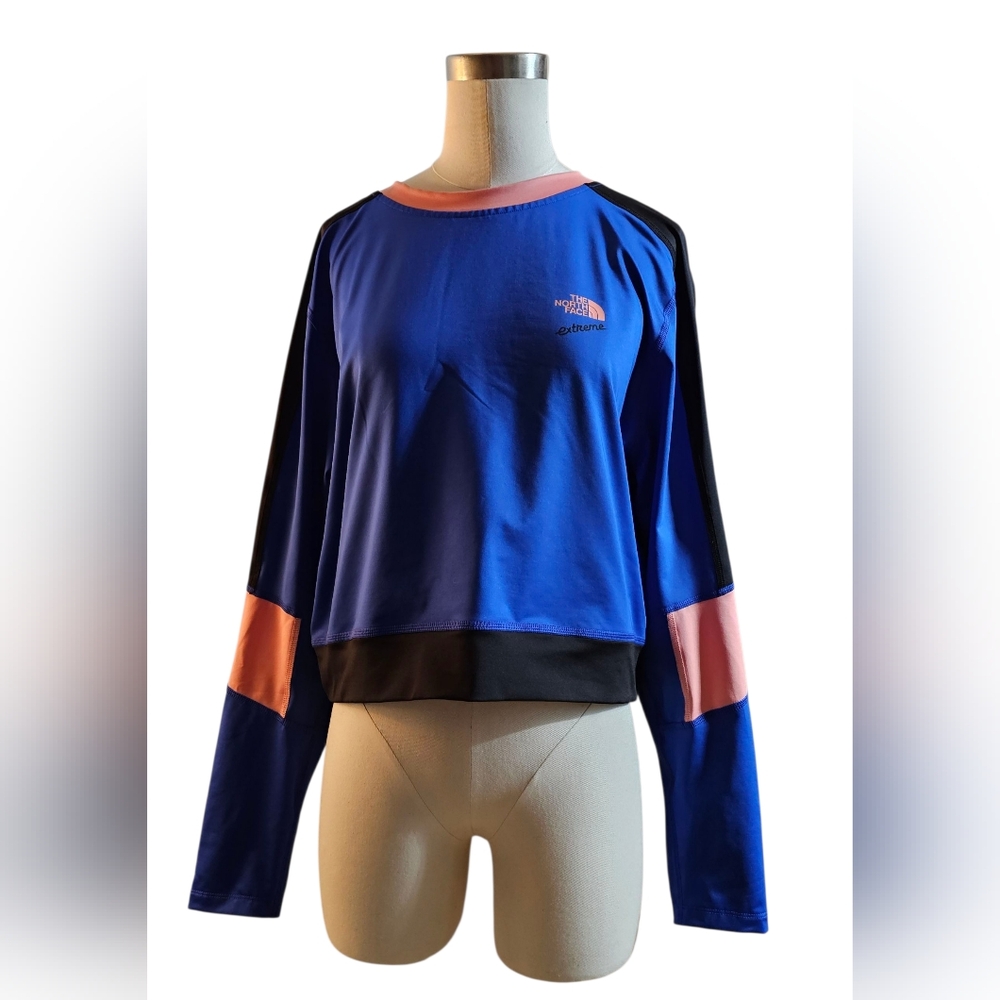 The North Face Women's Blue and Pink Crop Long Sleeve Top Size XL